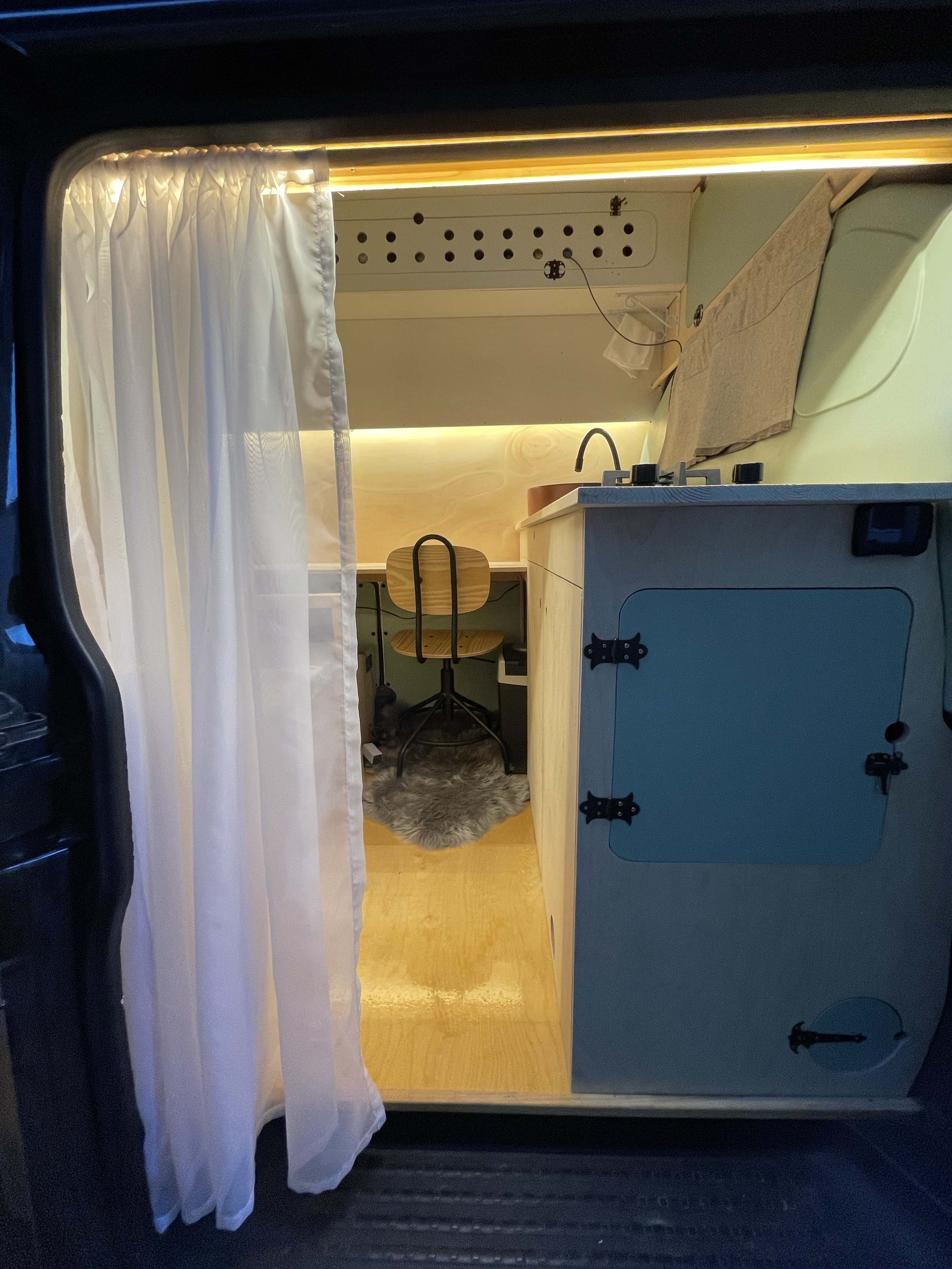 Automobilio perdirbimas į namelį ant ratų