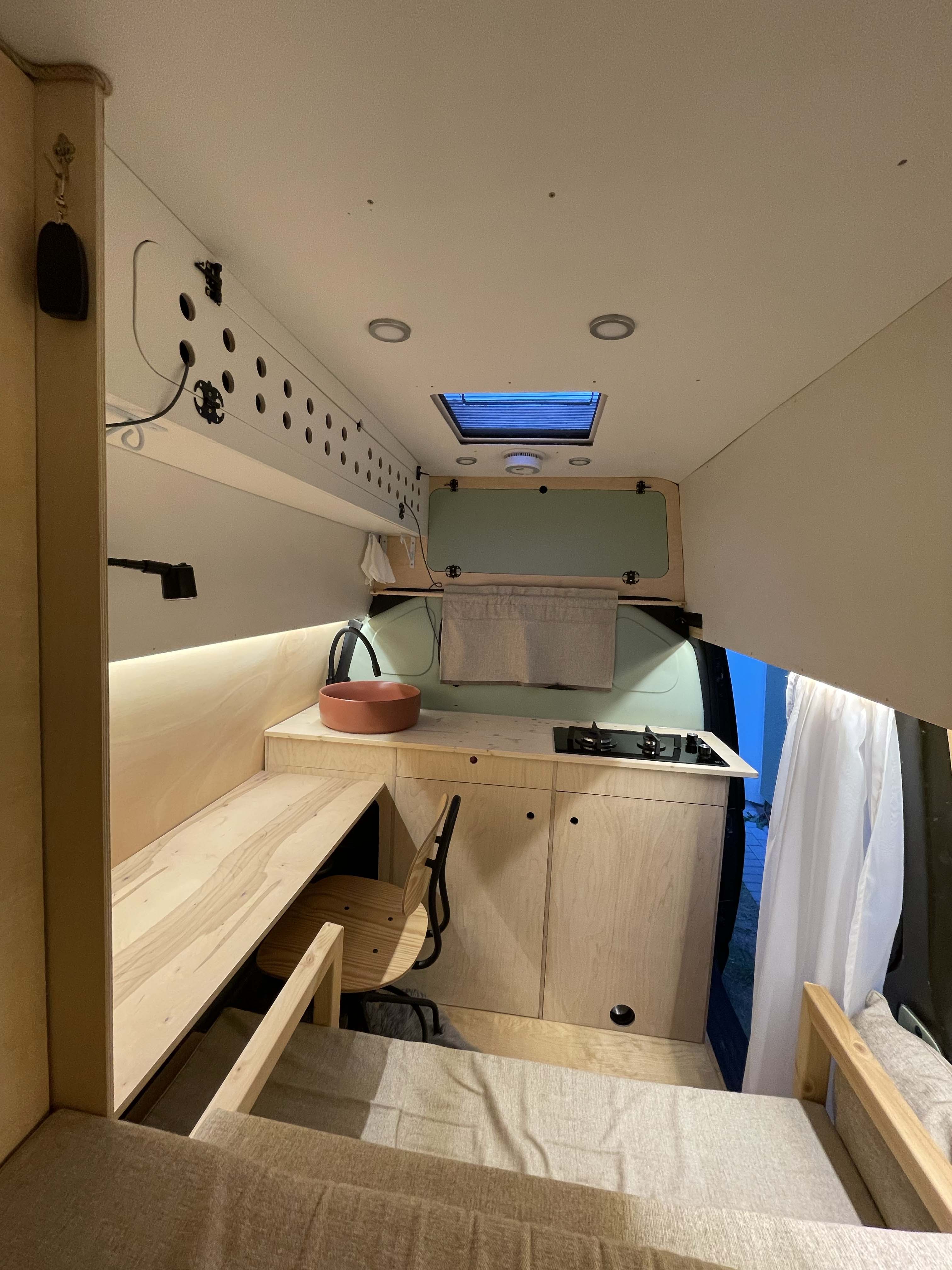 Automobilio perdirbimas į namelį ant ratų