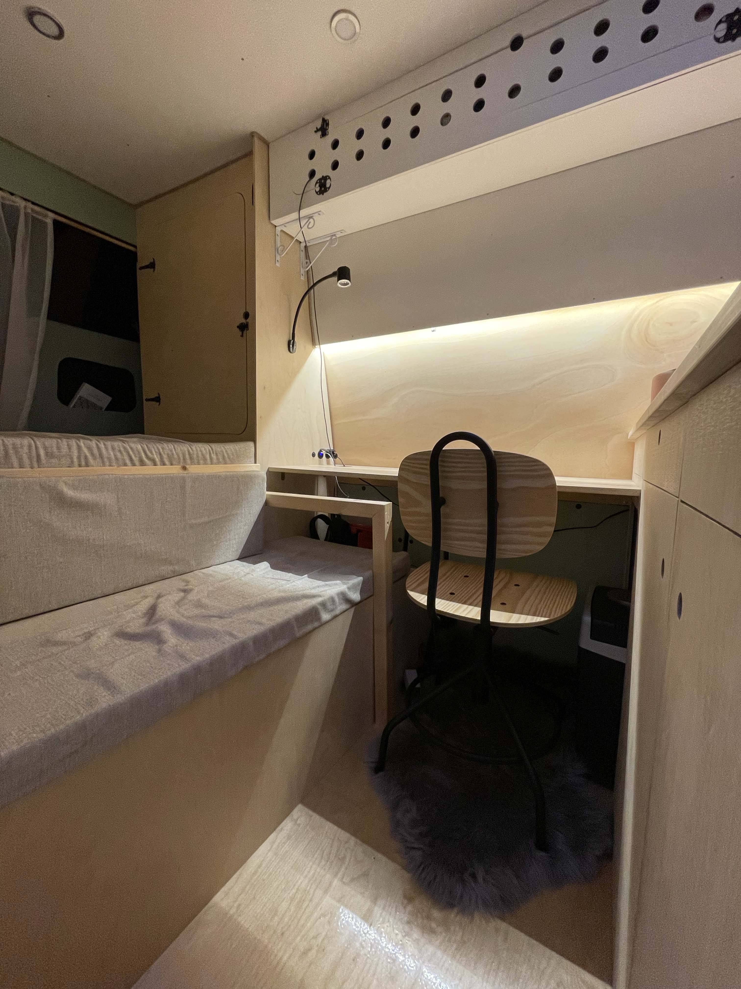 Automobilio perdirbimas į namelį ant ratų