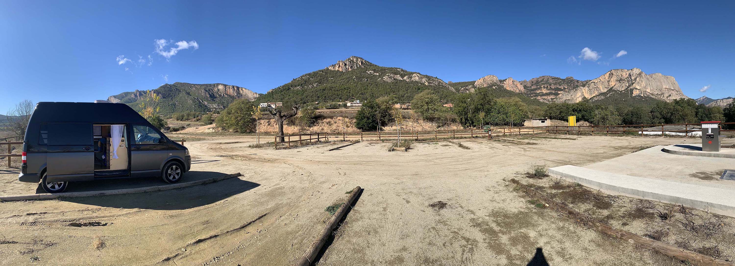 Savarankiškai perdirbtas namelis ant ratų